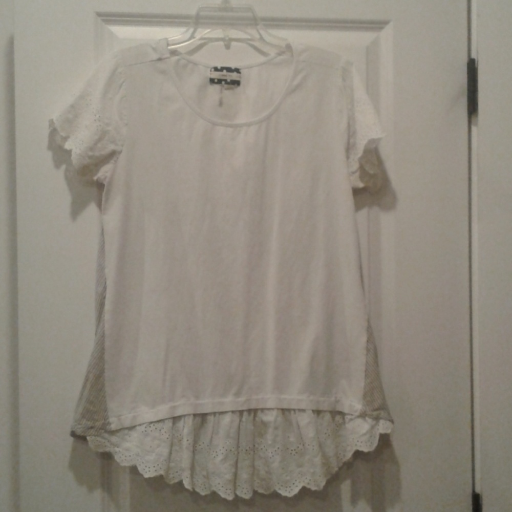 Roolee boutique eyelet sleeve blouse medium